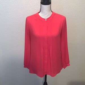 Banana Republic pink pleated button down blouse